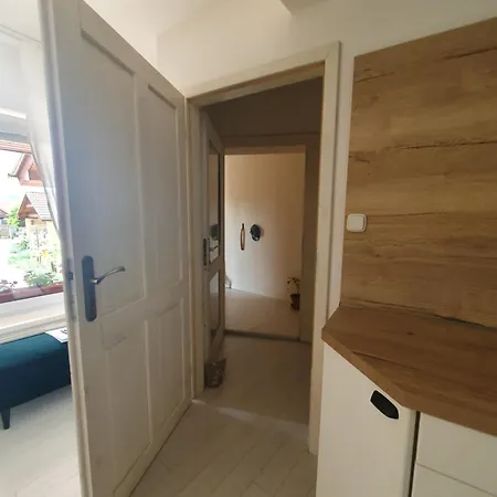 U Alenky Na Zahrade *